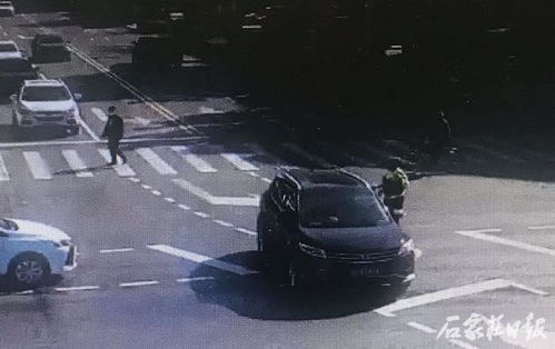孕妇临盆紧急赶路，汽车更新系统耗时51分钟，生死时速中的温暖守护