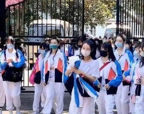 伊拉克街头意外发现株洲二中校服，跨越千里的文化交流