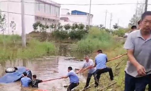 安徽一车辆坠河悲剧，四人遇难，生命无常，安全警钟长鸣