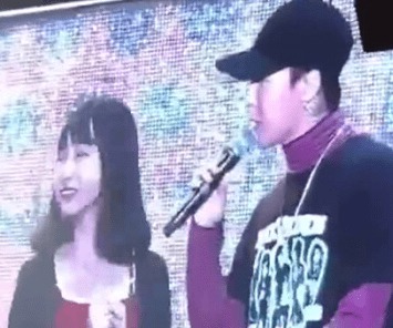 权志龙取消点赞金秀贤下车帖子，粉丝反应与背后的故事