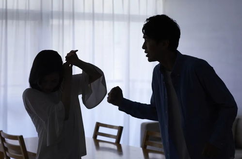 杜淳妻子勇敢发声，揭露家暴真相，网络舆论一片哗然