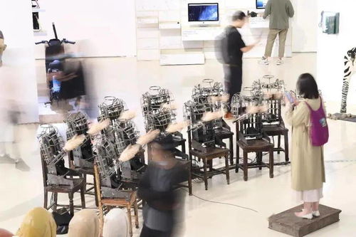 央美毕业展催泪之作引发共鸣，艺术的力量触动人心