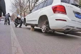 3名初中生偷奔驰致严重车祸保险拒赔