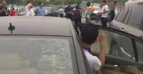 男子驾车致女友截瘫 男方母亲发声