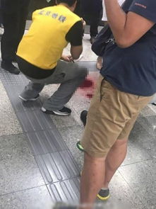 男童路过火锅店 被醉酒男子砸破头