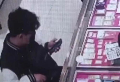 男子拖400万现金过安检 结局舒适
