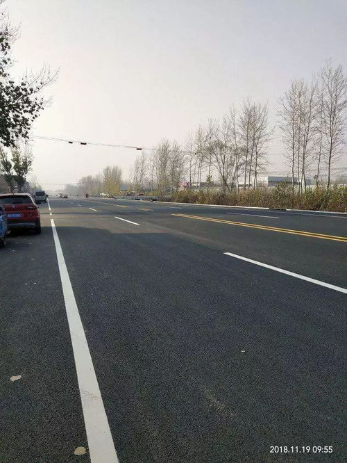 西安高温把柏油马路“晒化”了