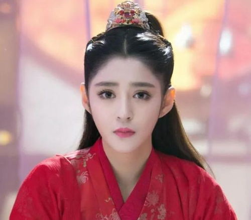 演员李心艾官宣生女