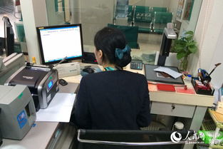 90后银行职员夫妻下班送外卖解压