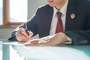 医生强奸未成年 检察官父亲任辩护人